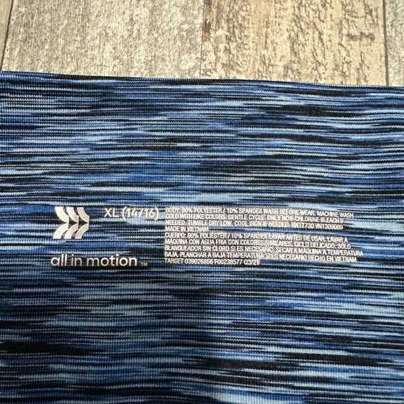 All in Motion Girls’ athletic leggings size XL 14-16, pockets on both sides - Picture 5 of 6